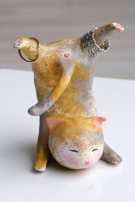 Handmade Polymer Clay Cat Desk Friend Figurine – Cute Cat Desk Decor