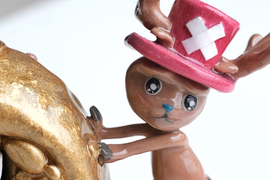 Handmade Cute Reindeer Desk Calendar Figurine – Polymer Clay Desk Friend with Ring Holder