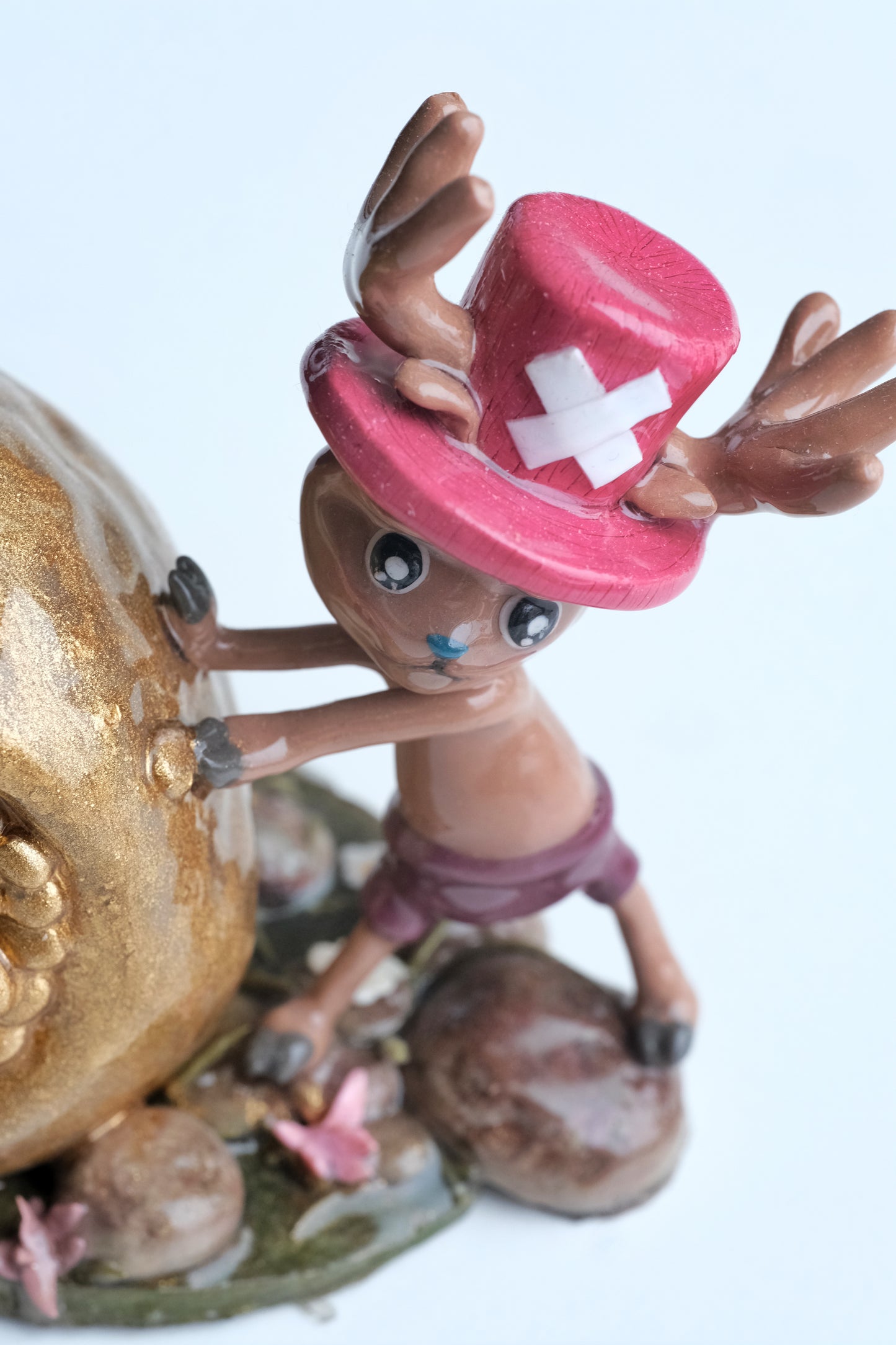 Handmade Cute Reindeer Desk Calendar Figurine – Polymer Clay Desk Friend with Ring Holder