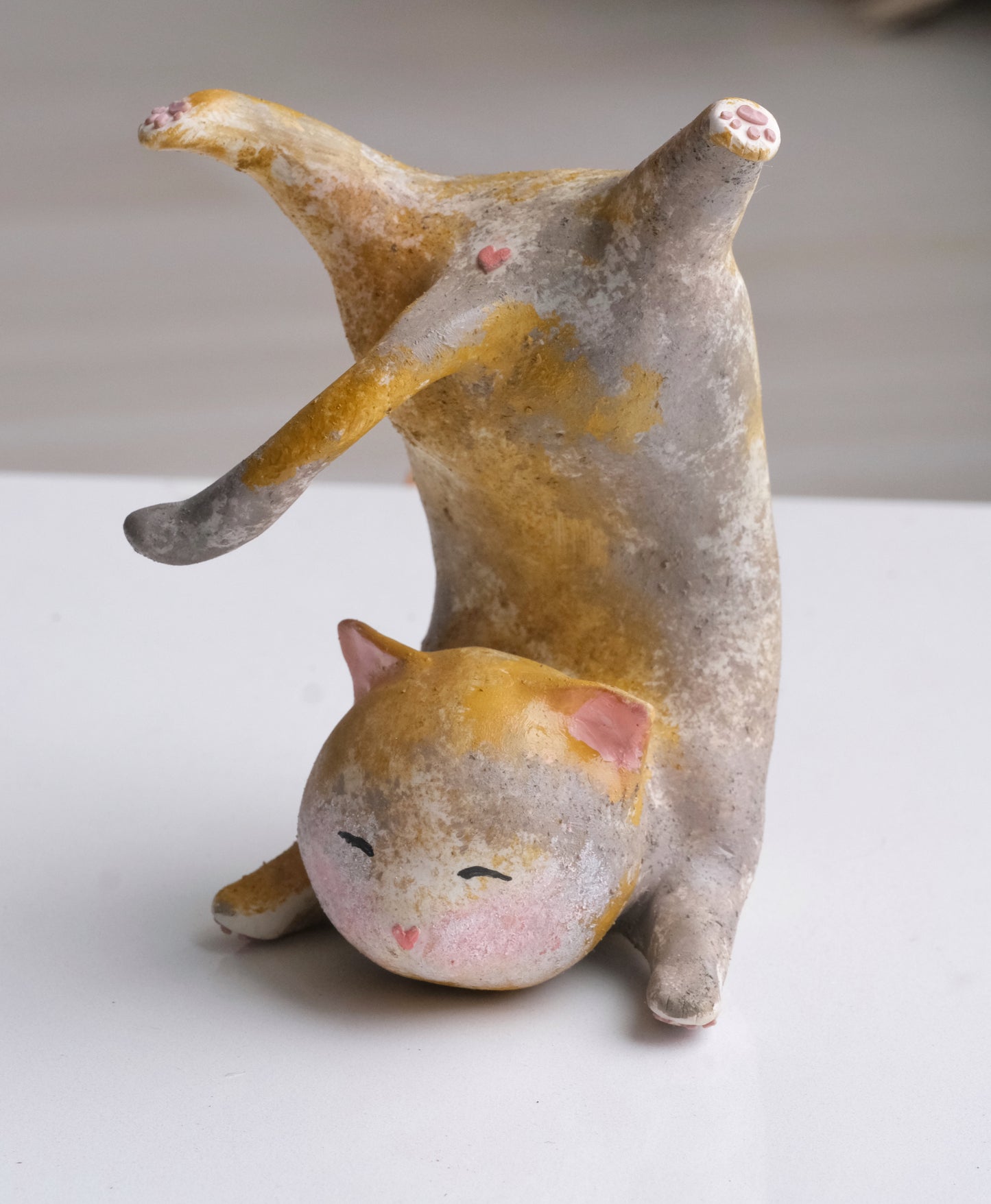 Handmade Polymer Clay Cat Desk Friend Figurine – Cute Cat Desk Decor